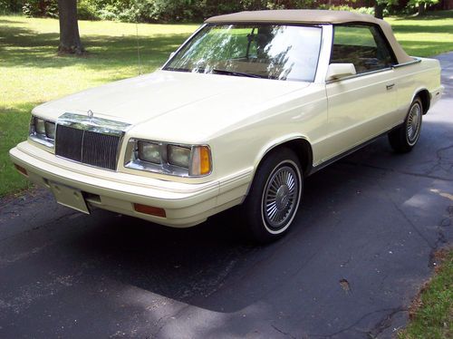 1986 chrysler lebaron base convertible 2-door 2.2l