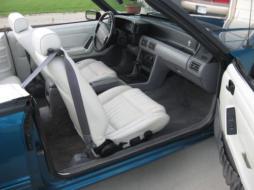 1993 Ford Mustang LX Convertible 2-Door 5.0L, image 3