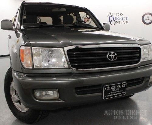 We finance 99 land cruiser 4wd tow hitch running boards cd stereo heated seats