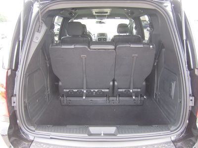 BRAND NEW SLEEK BLACK 2013 DODGE GRAND CARAVAN R/T MINIVAN, image 7