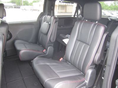 BRAND NEW SLEEK BLACK 2013 DODGE GRAND CARAVAN R/T MINIVAN, image 12