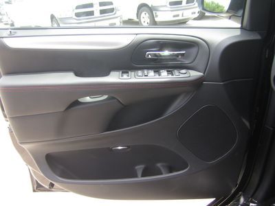 BRAND NEW SLEEK BLACK 2013 DODGE GRAND CARAVAN R/T MINIVAN, image 19