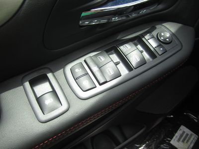 BRAND NEW SLEEK BLACK 2013 DODGE GRAND CARAVAN R/T MINIVAN, image 20