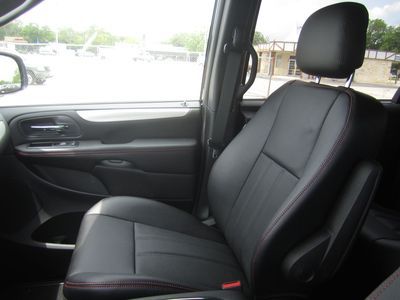 BRAND NEW SLEEK BLACK 2013 DODGE GRAND CARAVAN R/T MINIVAN, image 22