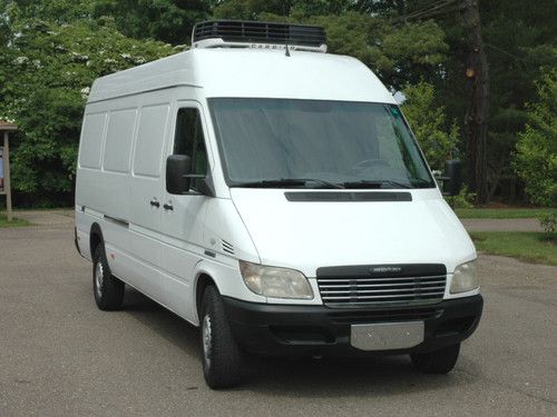 2003 sprinter / reefer / freezer / electric standby