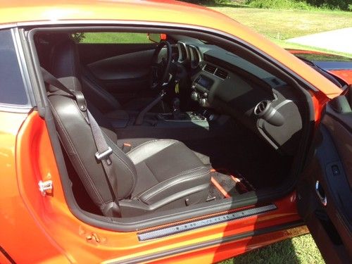 2010 Chevrolet Camaro SS (Beautiful car with Low miles), image 5
