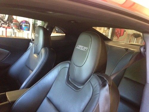 2010 Chevrolet Camaro SS (Beautiful car with Low miles), image 6