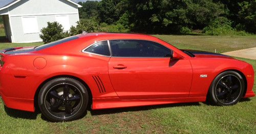 2010 Chevrolet Camaro SS (Beautiful car with Low miles), image 7