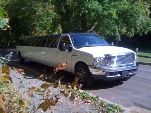 2001 ford excursion limousine (20x) **low reserve runs great***