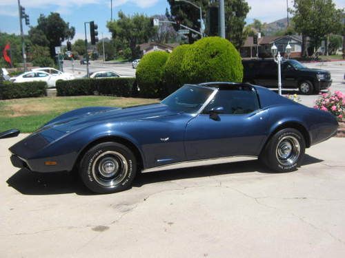 1977 corvette 350 v8 4speed  61000 miles