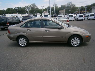 ONE OWNER LOW RESERVE FUEL SAVER 2004 FORD FOCUS SE SEDAN, US $4,672.00, image 7