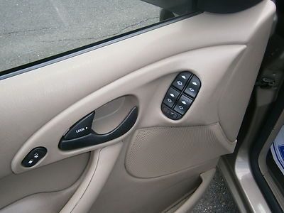 ONE OWNER LOW RESERVE FUEL SAVER 2004 FORD FOCUS SE SEDAN, US $4,672.00, image 10