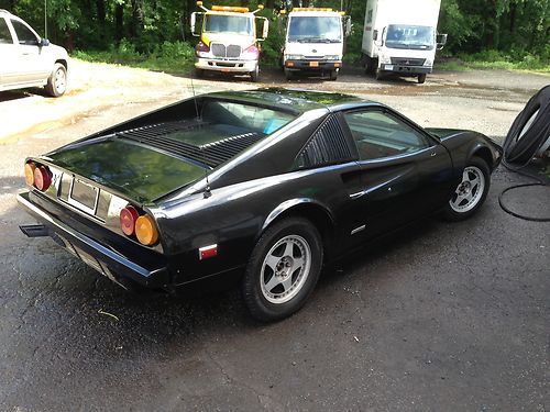 1986 pontiac fiero / ferrari 308 gtb replica