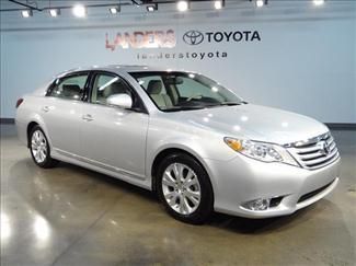 2011 silver limited avalon! sun roof leather seats