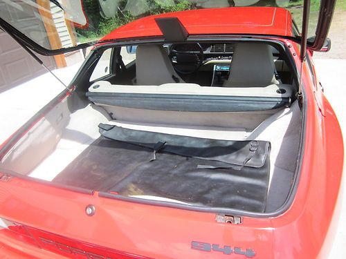 1987 Porsche 944 Base Coupe 2-Door 2.5L, image 11