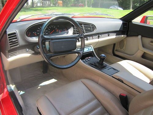 1987 Porsche 944 Base Coupe 2-Door 2.5L, image 12