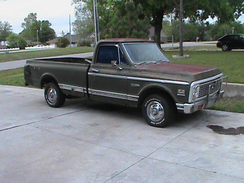 1972 chevrolet super cheyenne. olive green with green interior.side cargo box.