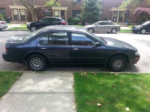 V6 3.0l navy blue 4-door sedan leather interior