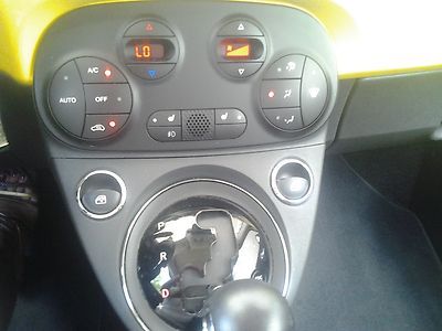 2012 Fiat 500 Lounge Convertible, image 15