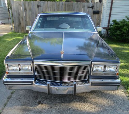 1983 cadillac coupe deville car upscale luxury class