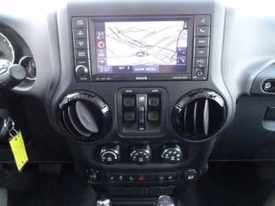 Sell used Jeep Wrangler Unlimited Sporty 3.6 Navigation UConnect ...