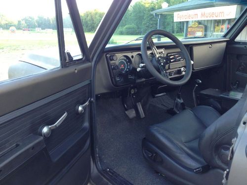 1972 Chevrolet Short Box Stepside 4x4 Pickup Truck - Chevy K10 - Frame off, image 7