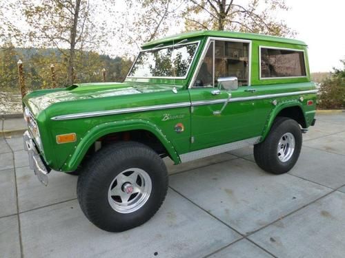 1973 ford bronco 4x4 (restored)