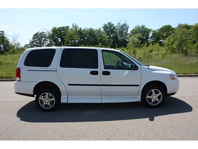 2008 Chevy Uplander Wheelchair Accessible Van, image 9