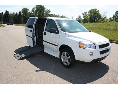 2008 Chevy Uplander Wheelchair Accessible Van, image 15