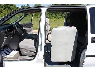 2008 Chevy Uplander Wheelchair Accessible Van, image 16