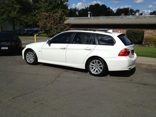 328i 328 sports wagon xdrive premium package pano roof bluetooth