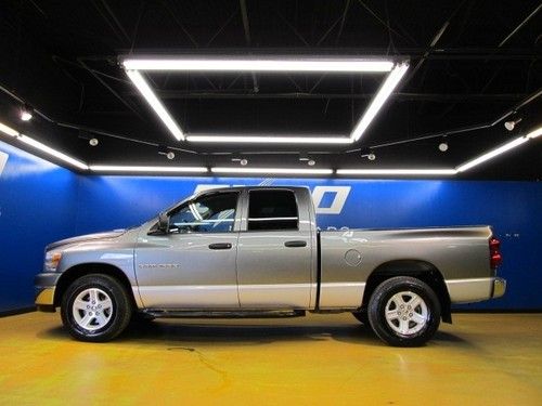 Dodge ram 1500 slt quad cab 2wd v8 automatic bed liner running boards aux