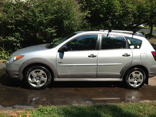 2006 pontiac vibe base wagon 4-door 1.8l