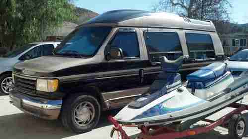 Camper Van 1994 Ford E-150, image 2