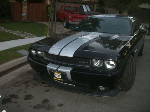 2013 dodge challenger srt8 cpe 2-dr 6.4l 470hp.1 of 1100 street race technology