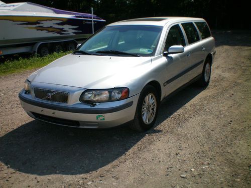 2004 volvo v70 2.4 wagon 4-door 2.4l