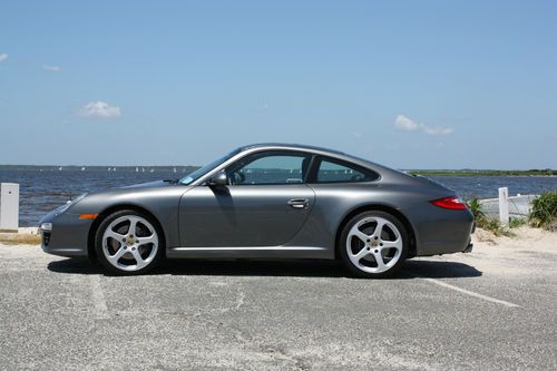 2010 porsche 911 carrera coupe 2-door 3.6l