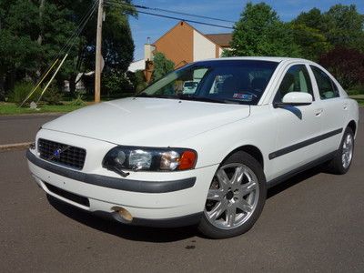 Volvo s60 2.5t awd clean only 60k low miles free autocheck no reserve