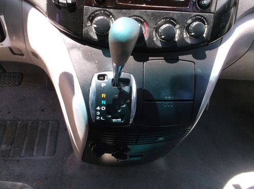 2004 Toyota SIenna, NO RESERVE, image 6