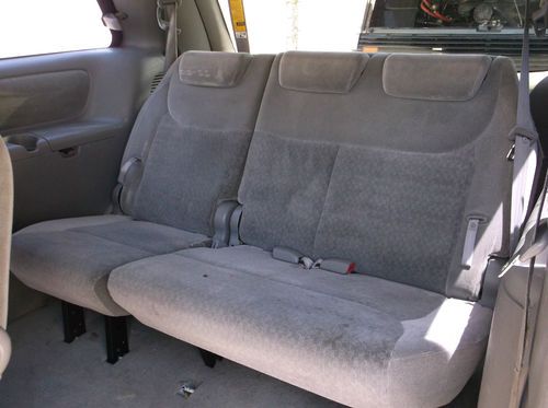 2004 Toyota SIenna, NO RESERVE, image 8