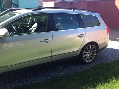 2007 vw passat wagon 3.6l v6 with leatherette interior &amp; tiptronic transmission