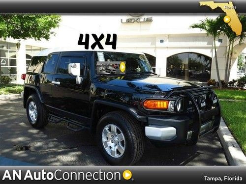 Toyota trucks fj cruiser 4wd 32k miles