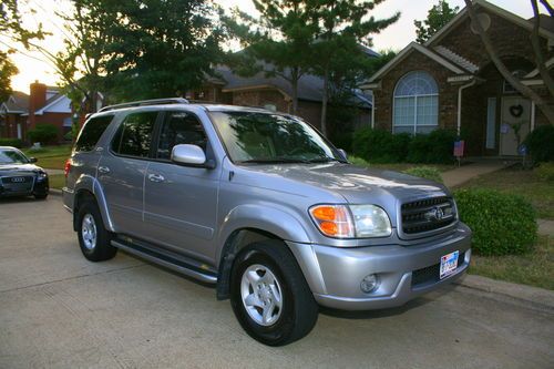 2002 toyota sequoia sr5 4.7l one owner smoke free garaged