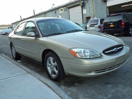 2001 ford taurus se wagon 4-door 3.0l