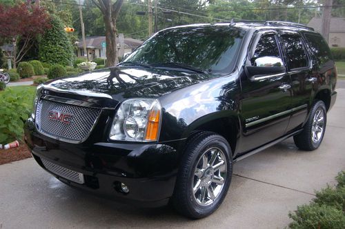 2011 gmc yukon denali awd " one owner" great condition