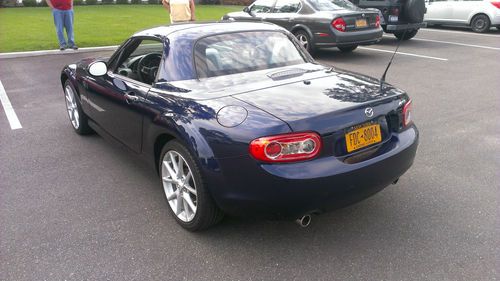 2010 Mazda MX-5 Miata Grand Touring Convertible 2-Door 2.0L, US $16,995.00, image 3