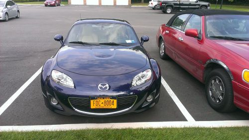 2010 Mazda MX-5 Miata Grand Touring Convertible 2-Door 2.0L, US $16,995.00, image 8