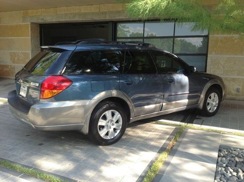 2005 subaru outback limited wagon 4-door 2.5l