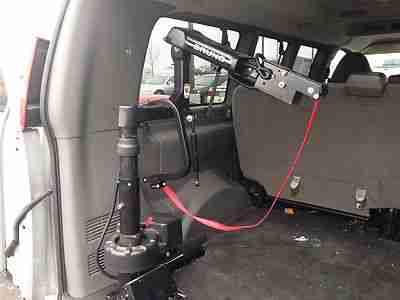 2010 GMC Savana Passenger Van with Bruno Scooter Wheelchair lift 21,591 Mi, image 10