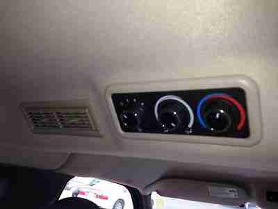 2010 GMC Savana Passenger Van with Bruno Scooter Wheelchair lift 21,591 Mi, image 17
